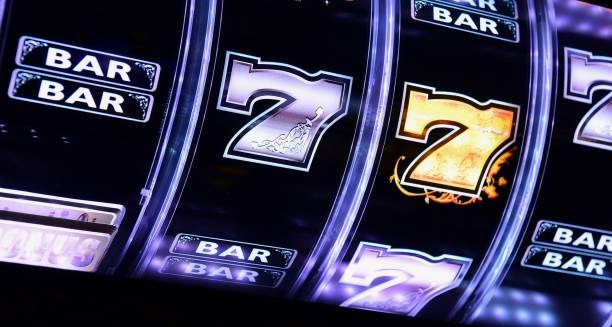 ransjitu login app showing live blackjack and roulette tables